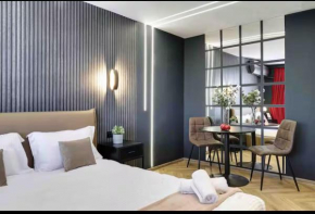 Elegance by Magic Apartments